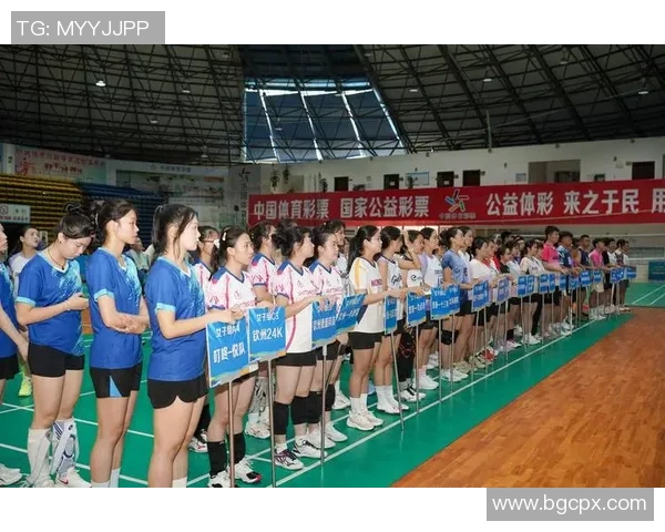 上海排球队的默契配合与战术解析全面揭秘排球运动的魅力与团队精神 上海排球队的默契配合与战术解析全面揭秘排球运动的魅力与团队精神