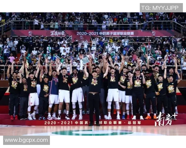 成都篮球队的拼搏之路精英赛特别报道展现奋斗精神与团队力量