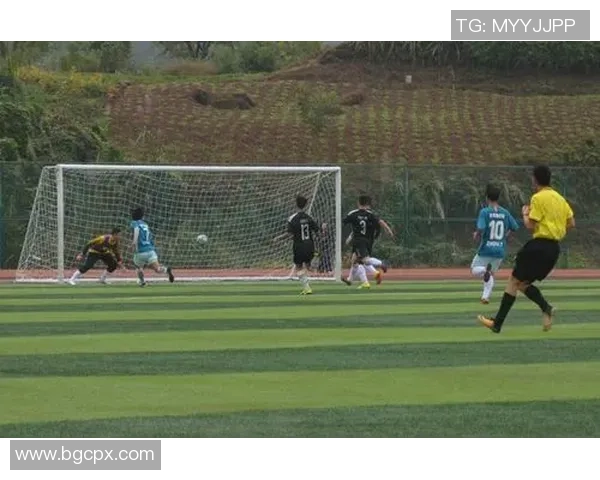 成都足球队心理素质探讨:如何在比赛中保持冷静与自信 成都足球队心理素质探讨:如何在比赛中保持冷静与自信