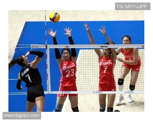 武汉排球队的节奏与魅力探秘：排球运动的热情与团结精神